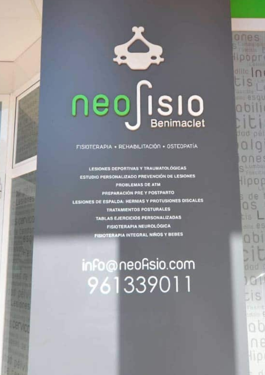 cartel de la clinica neofisio cartel de la clinica neofisio